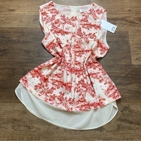 Rose & Olive Women Top S Cream Red Tank Graphic Tree Sheep Allover Sleeveless - Picture 1 of 6
